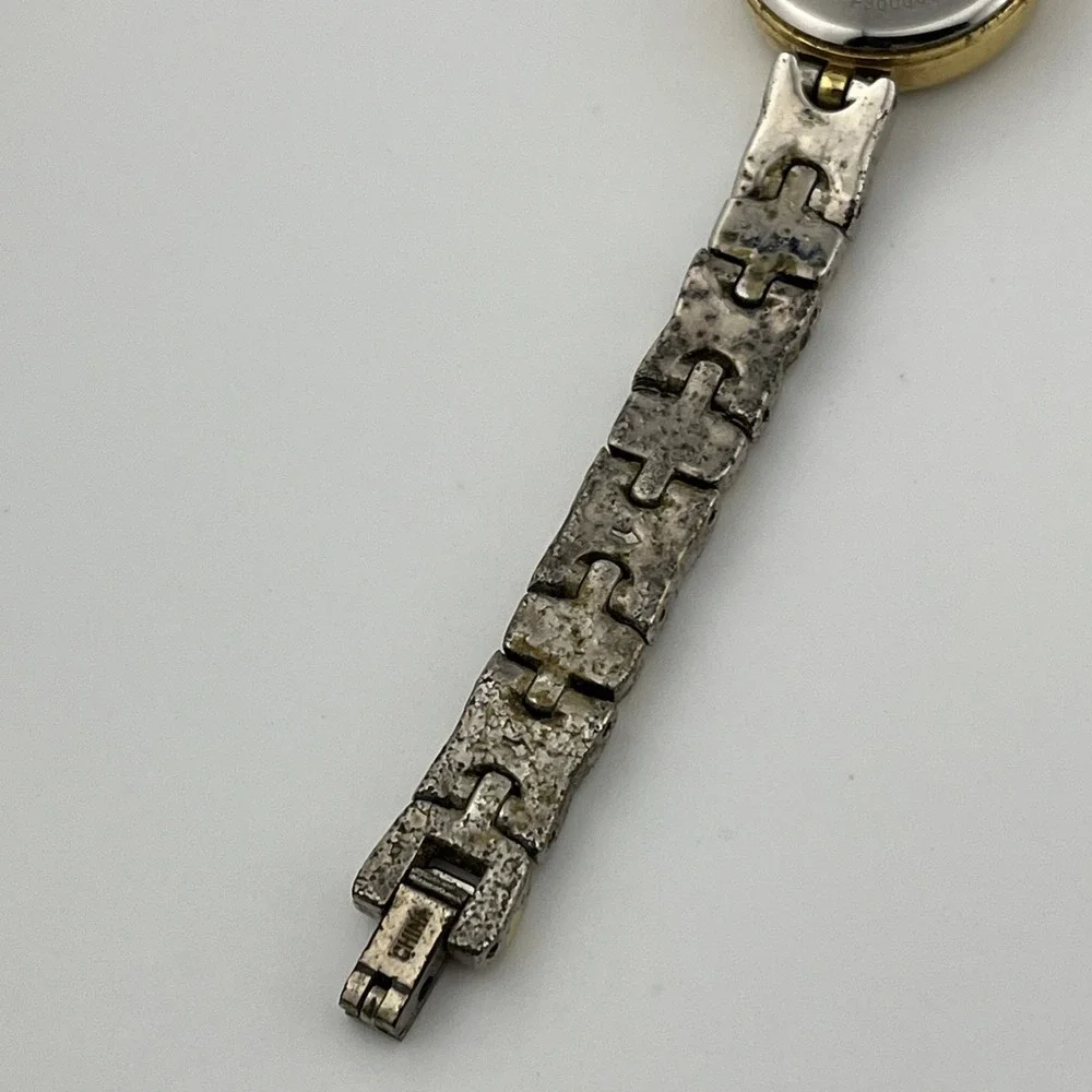 Avon Watch Women 22mm‎ Case Two Tone Heart 6.5